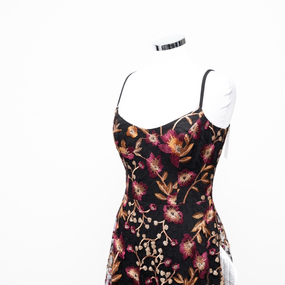 Dress the Population - Uma Women's Sleeveless Fit & Flare‎ Dress - Picture 10 of 16